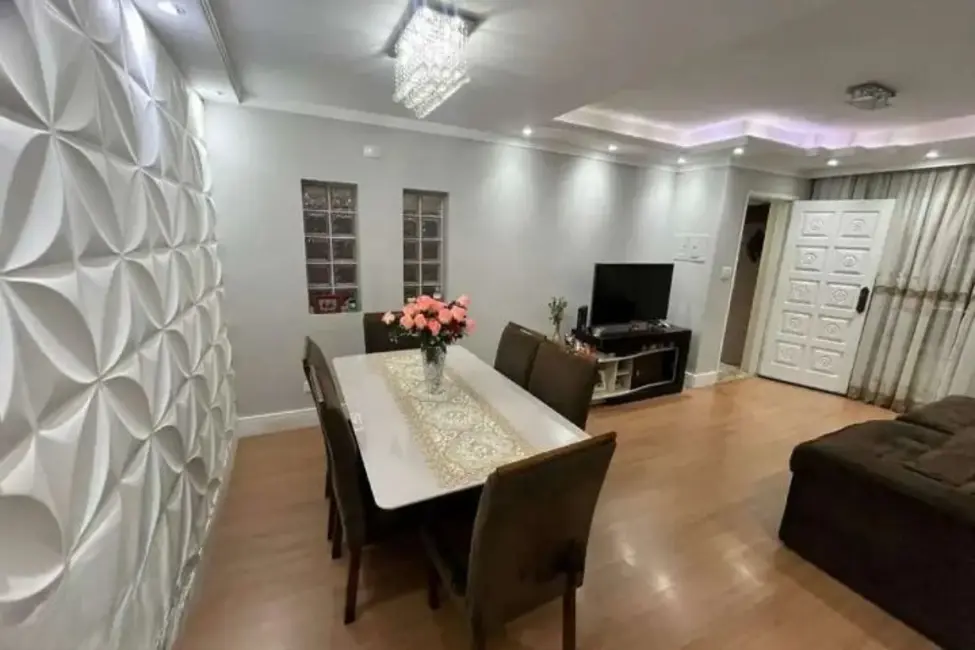 Foto 3 de Sobrado com 3 quartos à venda, 197m2 em Vila Scarpelli, Santo Andre - SP