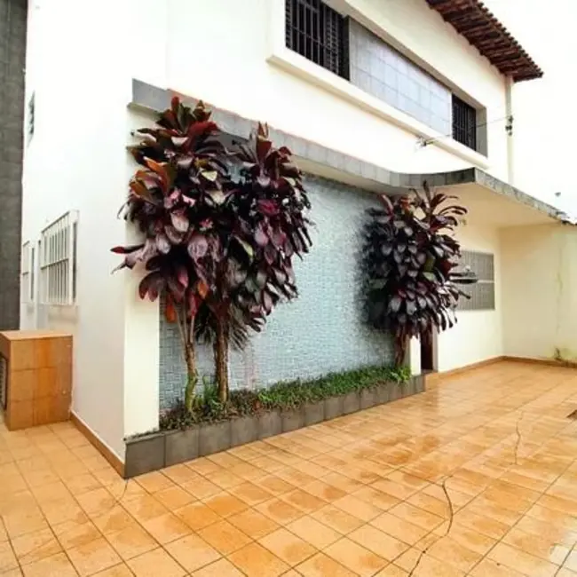 Foto 1 de Sobrado com 2 quartos à venda, 200m2 em Campestre, Santo Andre - SP