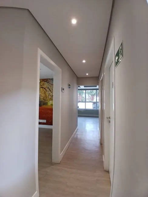 Casa com 4 quartos para alugar, 300m2 em Jardim Bela Vista, Santo Andre - SP - imagem 8 Foto 8 de Casa com 4 quartos para alugar, 300m2 em Jardim Bela Vista, Santo Andre - SP