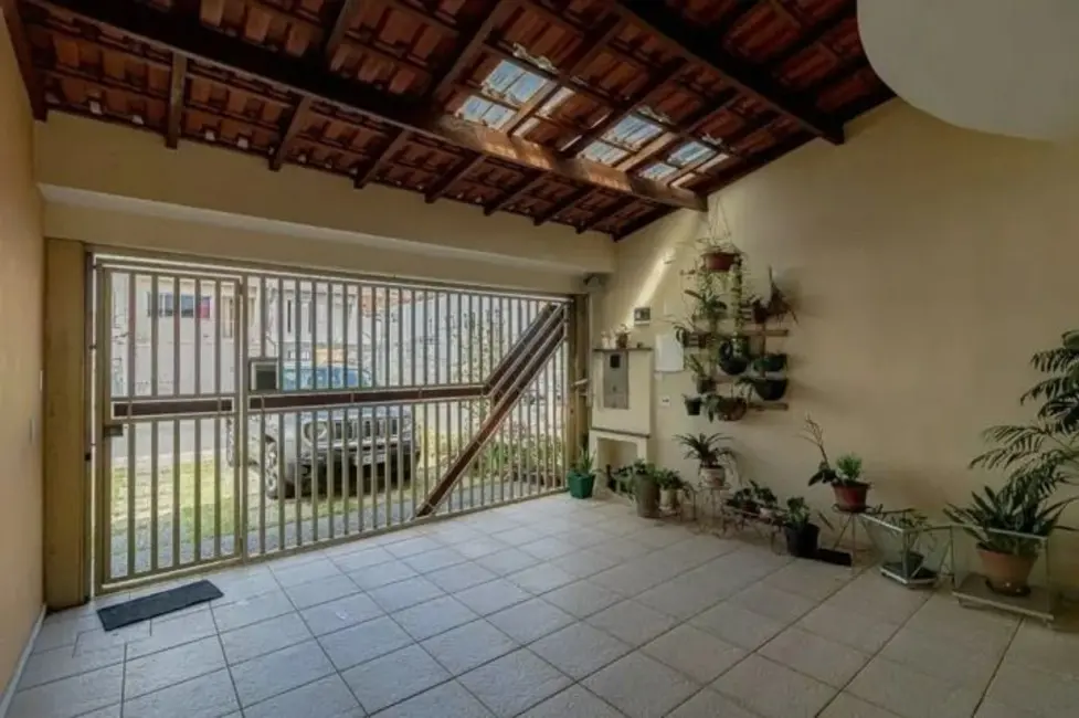 Foto 2 de Sobrado com 4 quartos à venda, 124m2 em Vila Gilda, Santo Andre - SP