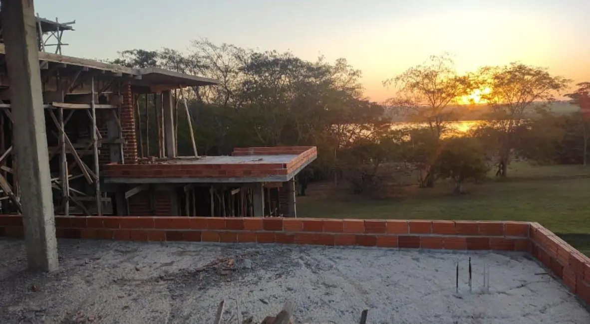 Foto 4 de Sobrado com 3 quartos à venda, 1055m2 em Iacanga - SP