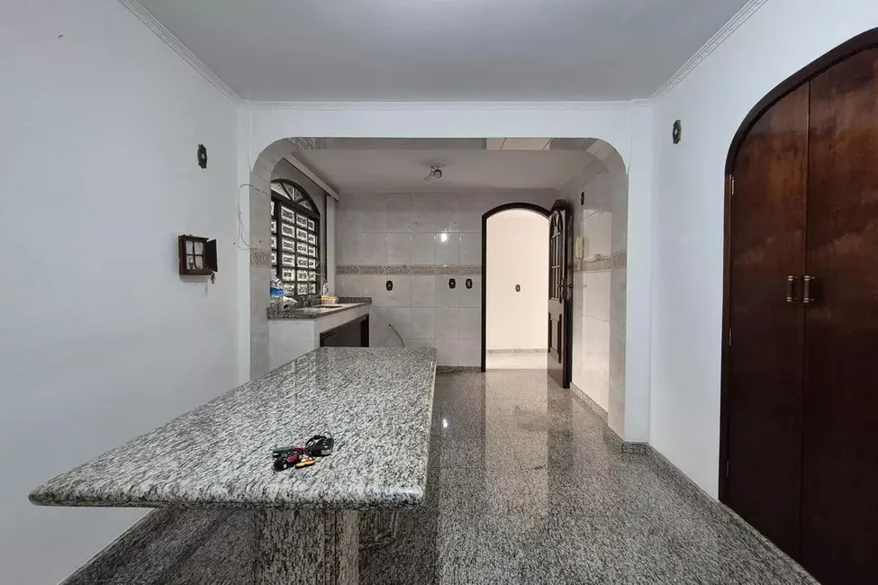 Foto 9 de Sobrado com 3 quartos à venda, 200m2 em Vila Gilda, Santo Andre - SP