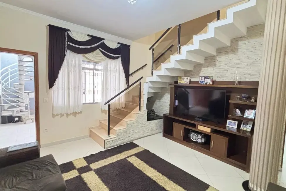 Foto 3 de Sobrado com 3 quartos à venda, 125m2 em Vila Humaitá, Santo Andre - SP