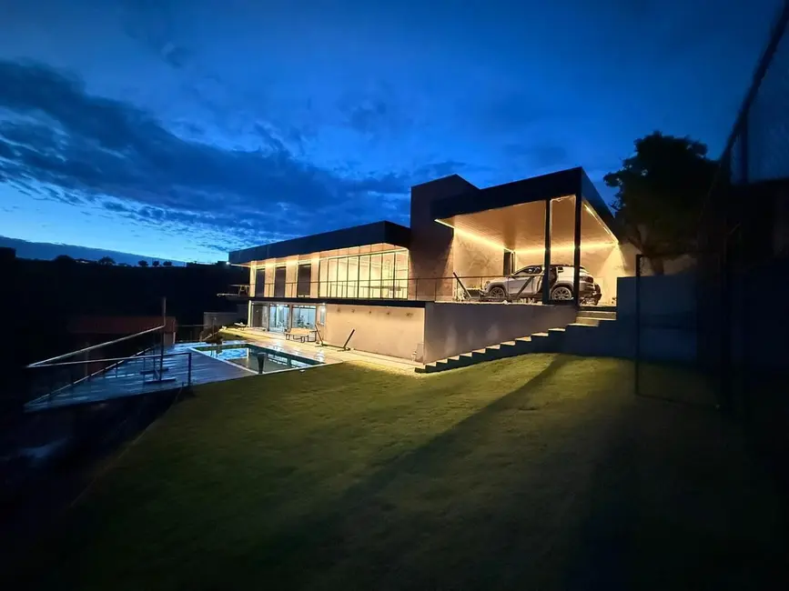 Foto 1 de Sobrado com 3 quartos à venda, 1150m2 em Centro, Igarata - SP