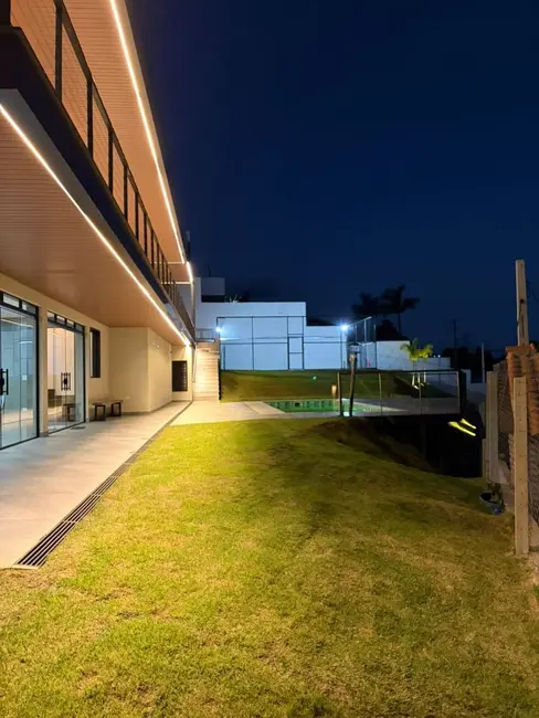 Foto 8 de Sobrado com 3 quartos à venda, 1150m2 em Centro, Igarata - SP