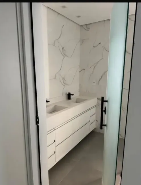 Foto 6 de Sobrado com 5 quartos à venda, 450m2 em Itai - SP