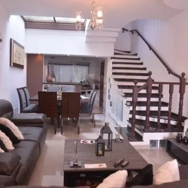 Foto 1 de Sobrado com 3 quartos à venda, 205m2 em Vila Alpina, Santo Andre - SP