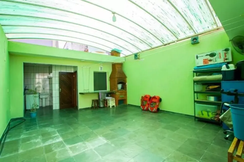 Foto 9 de Casa com 2 quartos à venda, 198m2 em Parque Industriário, Santo Andre - SP