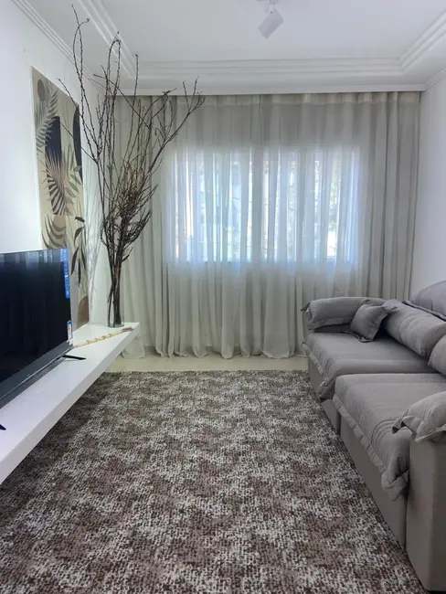 Foto 2 de Sobrado com 3 quartos à venda, 138m2 em Vila Pires, Santo Andre - SP
