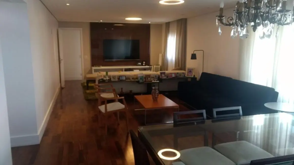 Apartamento com 3 quartos para alugar, 177m2 em Campestre, Santo Andre - SP - imagem 1 Foto 1 de Apartamento com 3 quartos para alugar, 177m2 em Campestre, Santo Andre - SP