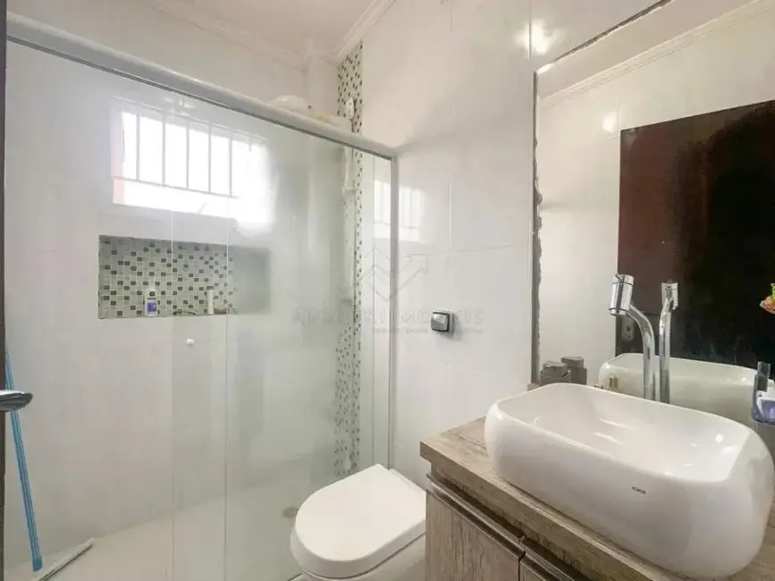 Sobrado com 3 quartos à venda, 215m2 em Vila Pires, Santo Andre - SP - imagem 1 Foto 1 de Sobrado com 3 quartos à venda, 215m2 em Vila Pires, Santo Andre - SP