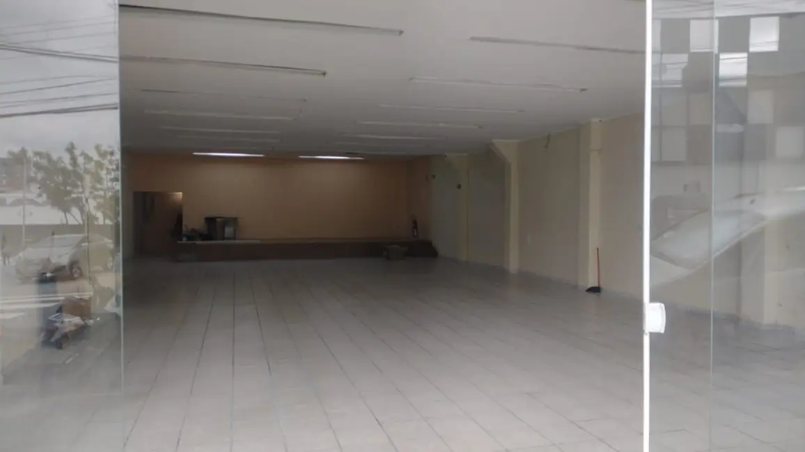 Sala Comercial para alugar, 300m2 em Vila Alto de Santo André, Santo Andre - SP - imagem 8 Foto 8 de Sala Comercial para alugar, 300m2 em Vila Alto de Santo André, Santo Andre - SP