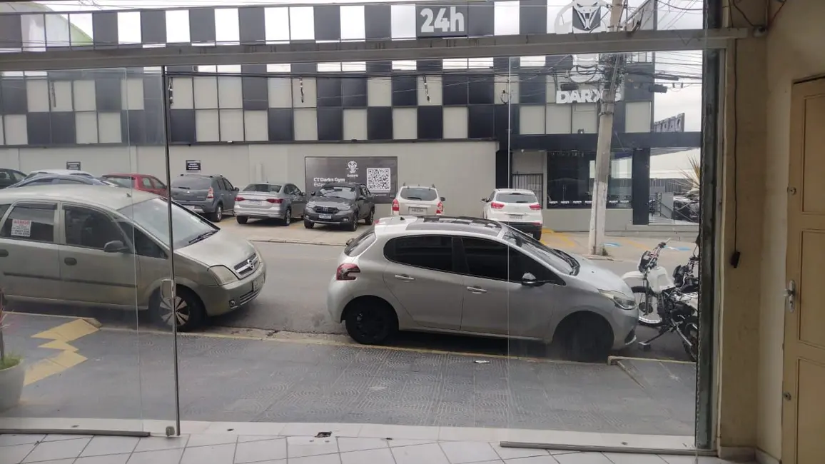 Sala Comercial para alugar, 300m2 em Vila Alto de Santo André, Santo Andre - SP - imagem 6 Foto 6 de Sala Comercial para alugar, 300m2 em Vila Alto de Santo André, Santo Andre - SP