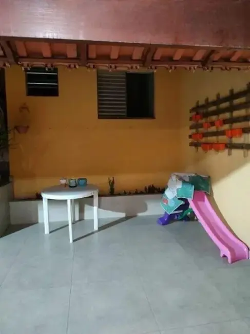 Foto 5 de Sobrado com 3 quartos à venda, 202m2 em Vila Scarpelli, Santo Andre - SP