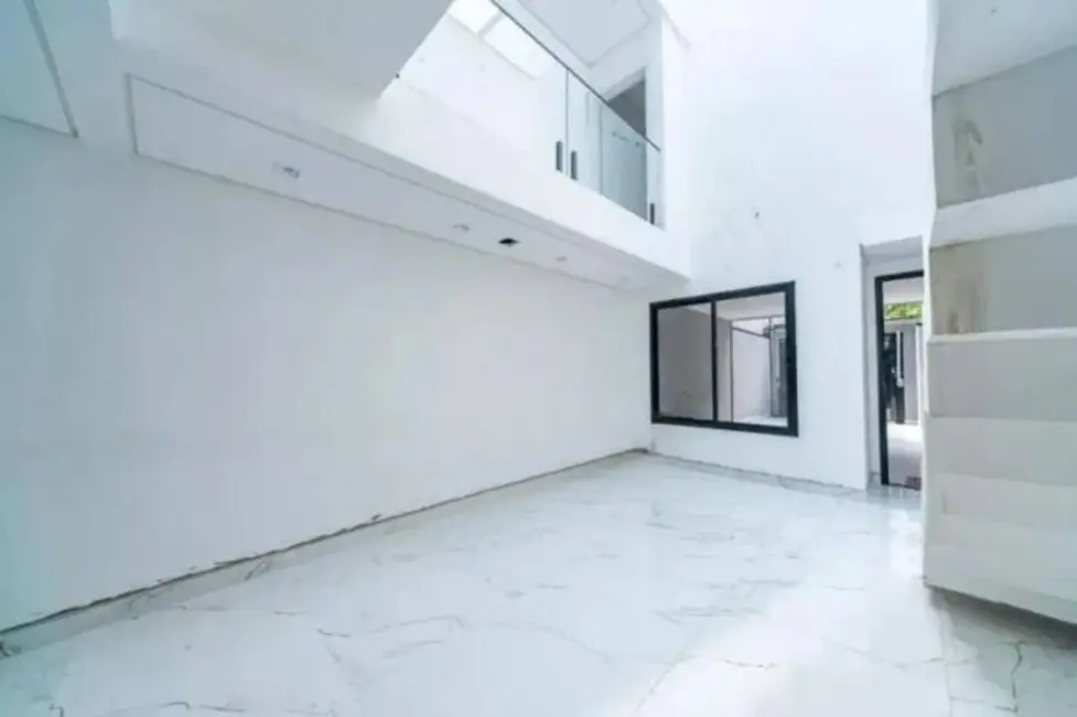 Foto 2 de Sobrado com 3 quartos à venda, 125m2 em Vila Bastos, Santo Andre - SP