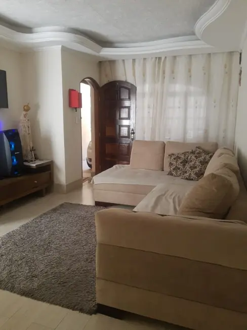 Foto 1 de Sobrado com 3 quartos à venda, 135m2 em Vila Aquilino, Santo Andre - SP