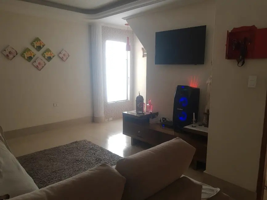 Foto 2 de Sobrado com 3 quartos à venda, 135m2 em Vila Aquilino, Santo Andre - SP