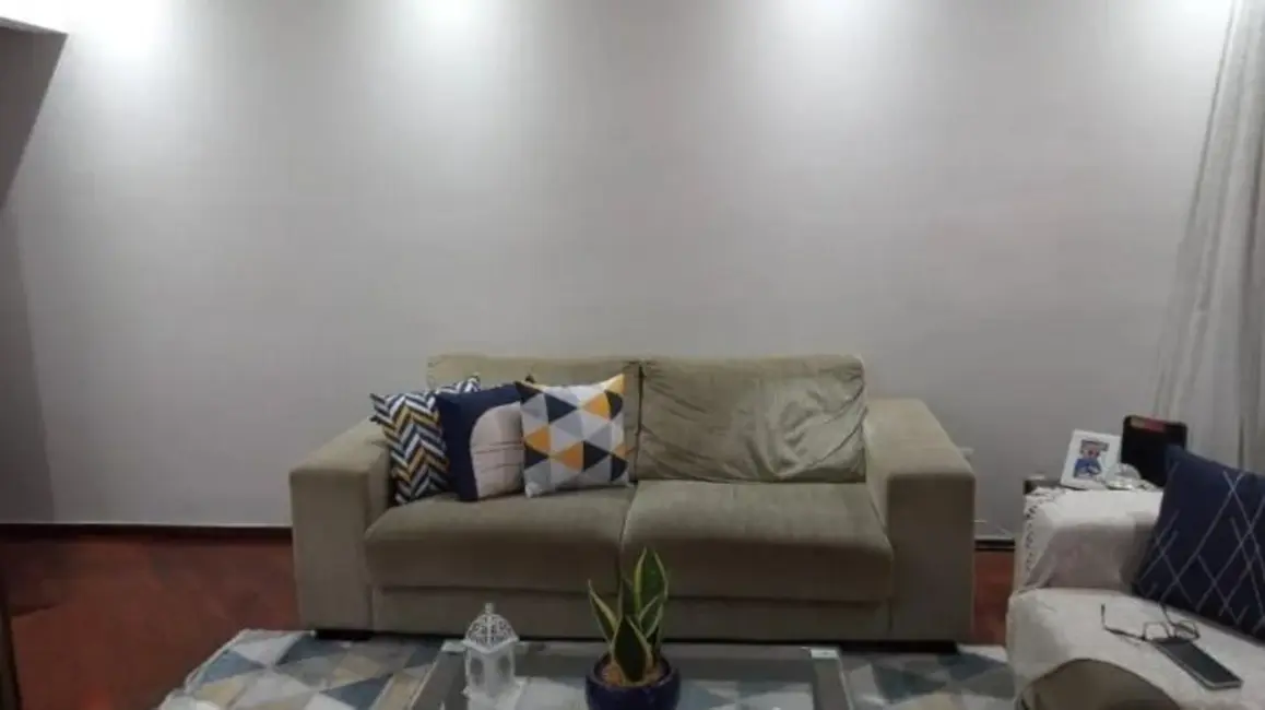 Foto 2 de Sobrado com 3 quartos à venda, 125m2 em Vila Eldízia, Santo Andre - SP