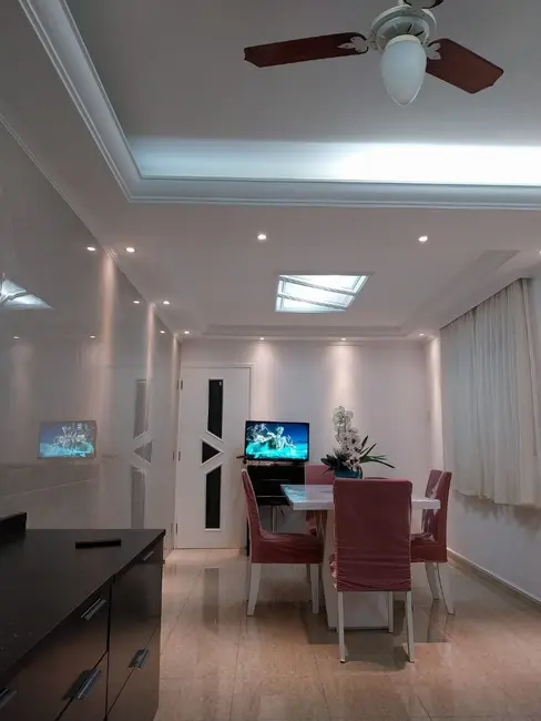 Foto 4 de Sobrado com 4 quartos à venda, 200m2 em Jardim Las Vegas, Santo Andre - SP