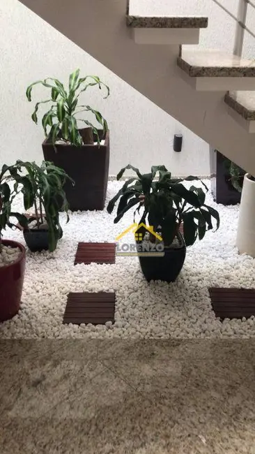 Sobrado com 3 quartos à venda, 125m2 em Vila Scarpelli, Santo Andre - SP - imagem 4 Foto 4 de Sobrado com 3 quartos à venda, 125m2 em Vila Scarpelli, Santo Andre - SP