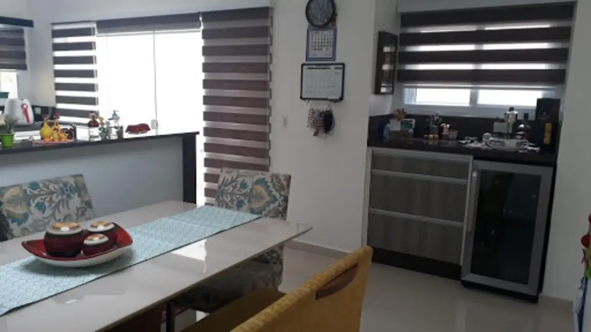 Foto 6 de Sobrado com 3 quartos à venda, 187m2 em Vila Scarpelli, Santo Andre - SP