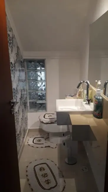 Foto 7 de Sobrado com 3 quartos à venda, 187m2 em Vila Scarpelli, Santo Andre - SP