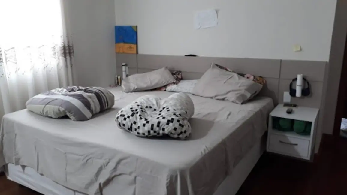 Foto 9 de Sobrado com 3 quartos à venda, 187m2 em Vila Scarpelli, Santo Andre - SP