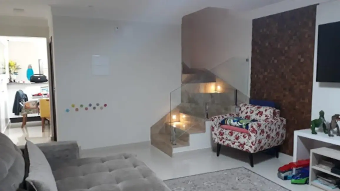 Foto 1 de Sobrado com 3 quartos à venda, 187m2 em Vila Scarpelli, Santo Andre - SP