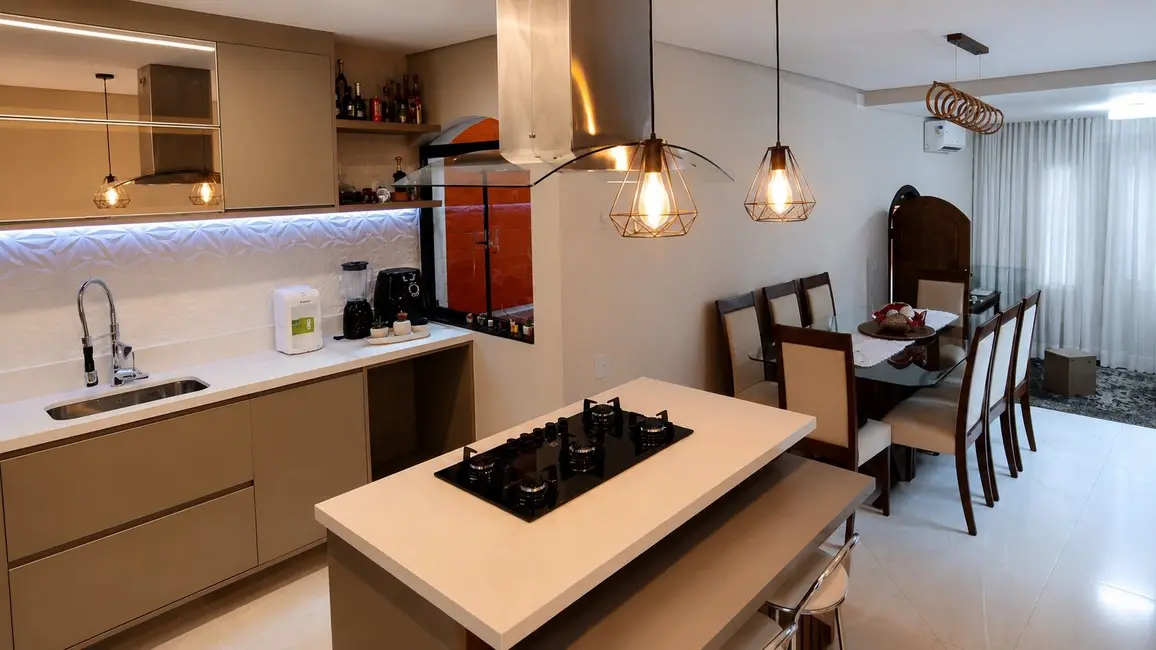 Sobrado com 3 quartos à venda, 240m2 em Vila Metalúrgica, Santo Andre - SP - imagem 1 Foto 1 de Sobrado com 3 quartos à venda, 240m2 em Vila Metalúrgica, Santo Andre - SP