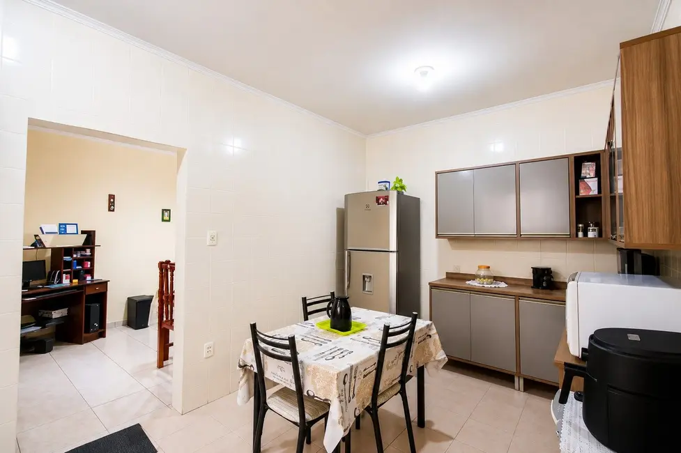 Sobrado com 3 quartos à venda, 125m2 em Vila Scarpelli, Santo Andre - SP - imagem 5 Foto 5 de Sobrado com 3 quartos à venda, 125m2 em Vila Scarpelli, Santo Andre - SP