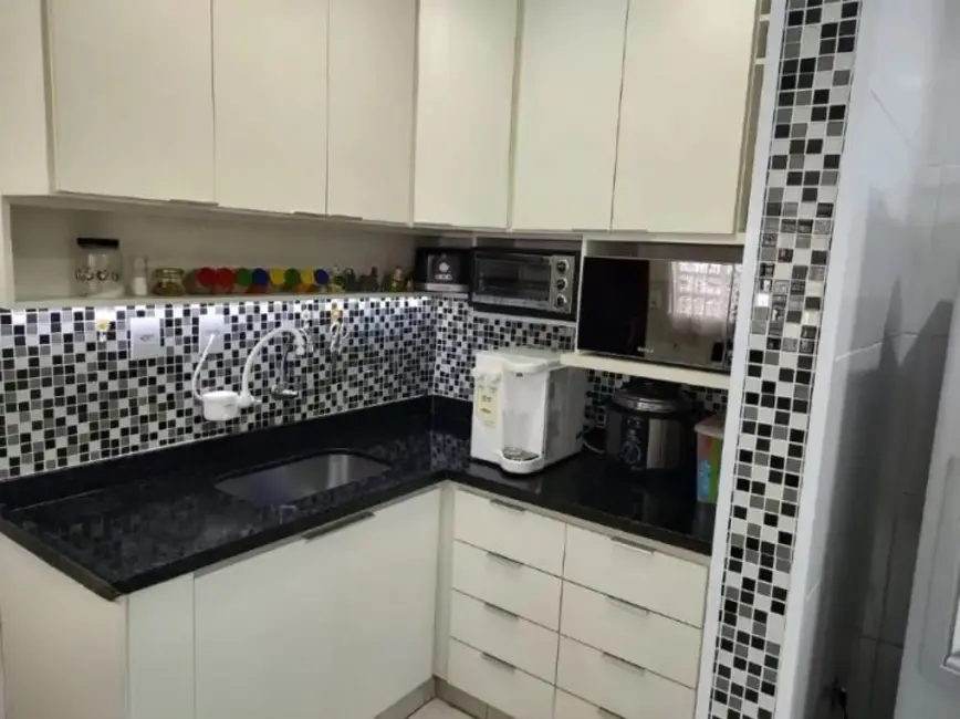 Casa com 4 quartos à venda, 208m2 em Vila Alice, Santo Andre - SP - imagem 9 Foto 9 de Casa com 4 quartos à venda, 208m2 em Vila Alice, Santo Andre - SP