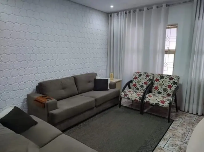 Casa com 4 quartos à venda, 208m2 em Vila Alice, Santo Andre - SP - imagem 3 Foto 3 de Casa com 4 quartos à venda, 208m2 em Vila Alice, Santo Andre - SP