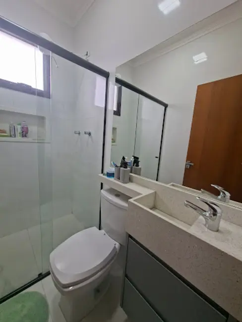 Sobrado com 4 quartos à venda, 200m2 em Vila Homero Thon, Santo Andre - SP - imagem 5 Foto 5 de Sobrado com 4 quartos à venda, 200m2 em Vila Homero Thon, Santo Andre - SP