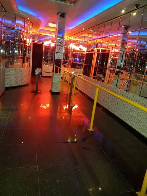 Armazém / Galpão à venda e para alugar, 887m2 em Centro, Santo Andre - SP - imagem 7 Foto 7 de Armazém / Galpão à venda e para alugar, 887m2 em Centro, Santo Andre - SP