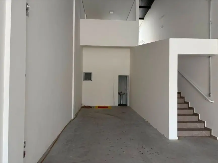 Armazém / Galpão para alugar, 205m2 em Vila América, Santo Andre - SP - imagem 6 Foto 6 de Armazém / Galpão para alugar, 205m2 em Vila América, Santo Andre - SP