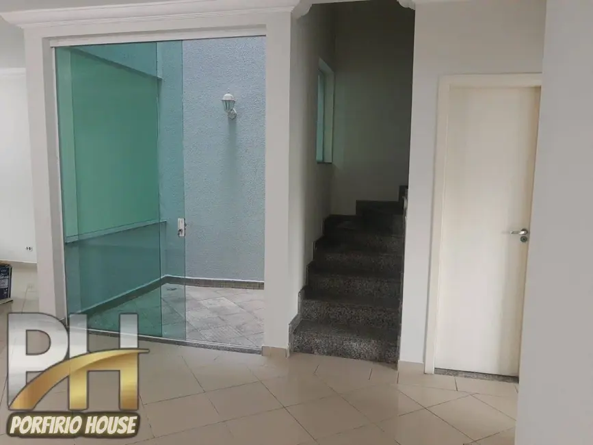 Sobrado com 3 quartos à venda, 208m2 em Nova Petrópolis, Sao Bernardo Do Campo - SP - imagem 6 Foto 6 de Sobrado com 3 quartos à venda, 208m2 em Nova Petrópolis, Sao Bernardo Do Campo - SP