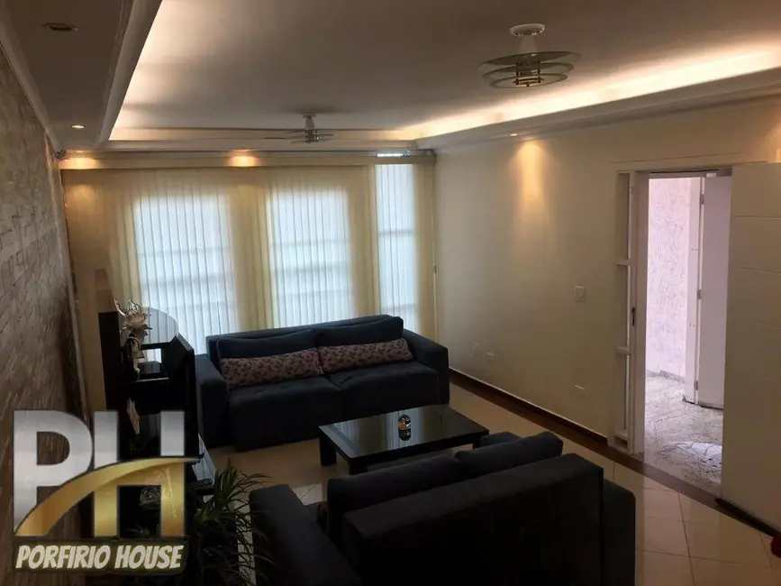 Sobrado com 4 quartos à venda, 260m2 em Jordanópolis, Sao Bernardo Do Campo - SP - imagem 3 Foto 3 de Sobrado com 4 quartos à venda, 260m2 em Jordanópolis, Sao Bernardo Do Campo - SP