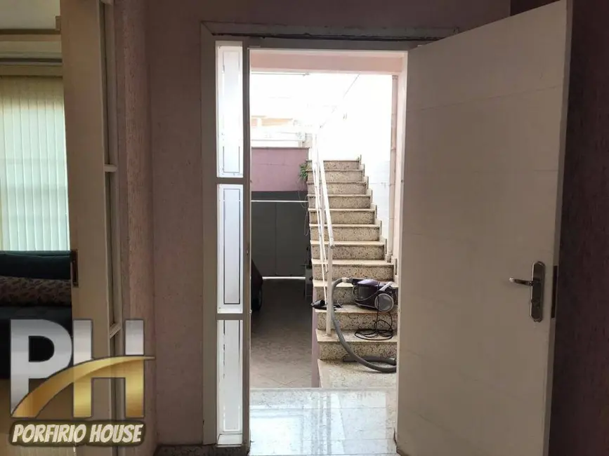 Sobrado com 4 quartos à venda, 260m2 em Jordanópolis, Sao Bernardo Do Campo - SP - imagem 8 Foto 8 de Sobrado com 4 quartos à venda, 260m2 em Jordanópolis, Sao Bernardo Do Campo - SP