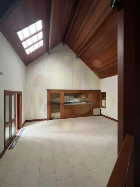 Casa de Condomínio com 3 quartos à venda, 335m2 em Canela - RS - imagem 3 Foto 3 de Casa de Condomínio com 3 quartos à venda, 335m2 em Canela - RS