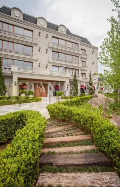 Apartamento com 8 quartos à venda, 444m2 em Gramado - RS - imagem 3 Foto 3 de Apartamento com 8 quartos à venda, 444m2 em Gramado - RS