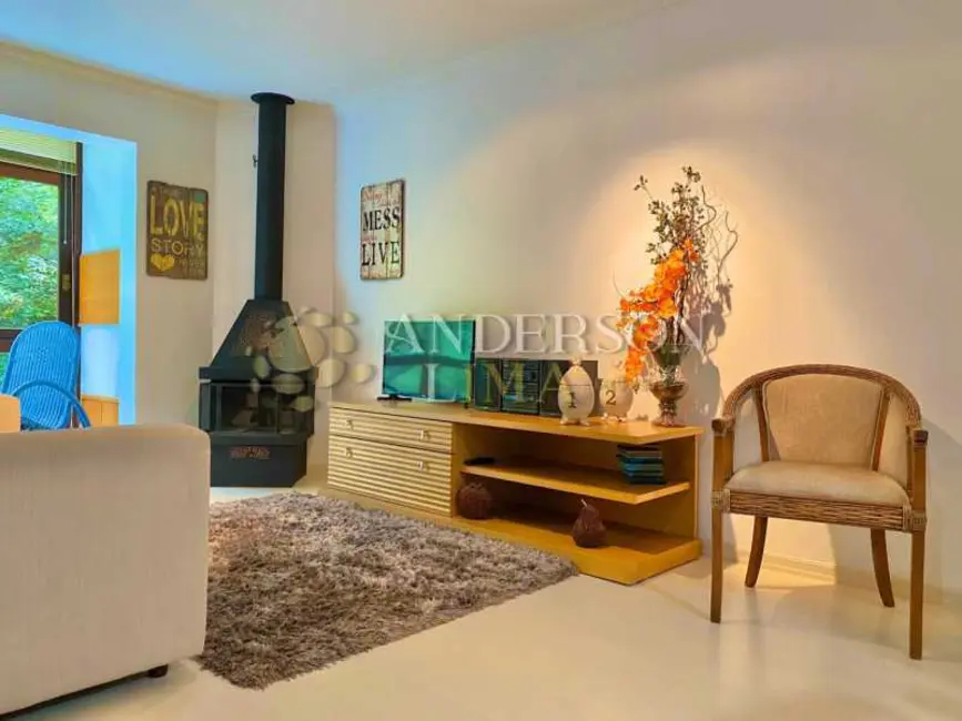 Apartamento com 2 quartos à venda em Gramado - RS - imagem 8 Foto 8 de Apartamento com 2 quartos à venda em Gramado - RS