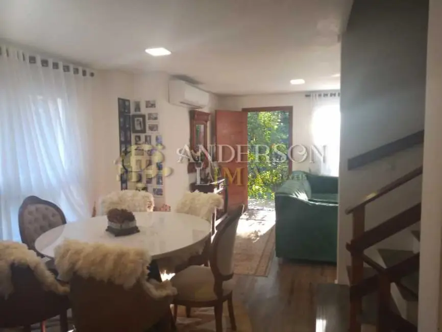 Casa de Condomínio com 3 quartos à venda, 128m2 em Canela - RS - imagem 8 Foto 8 de Casa de Condomínio com 3 quartos à venda, 128m2 em Canela - RS