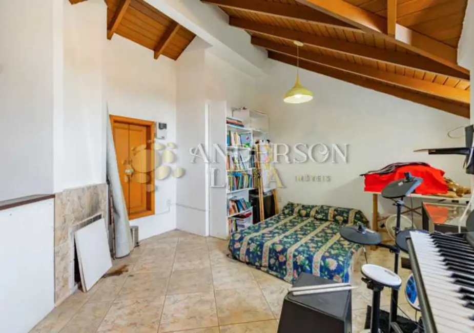 Casa com 3 quartos à venda, 184m2 em Porto Alegre - RS - imagem 7 Foto 7 de Casa com 3 quartos à venda, 184m2 em Porto Alegre - RS