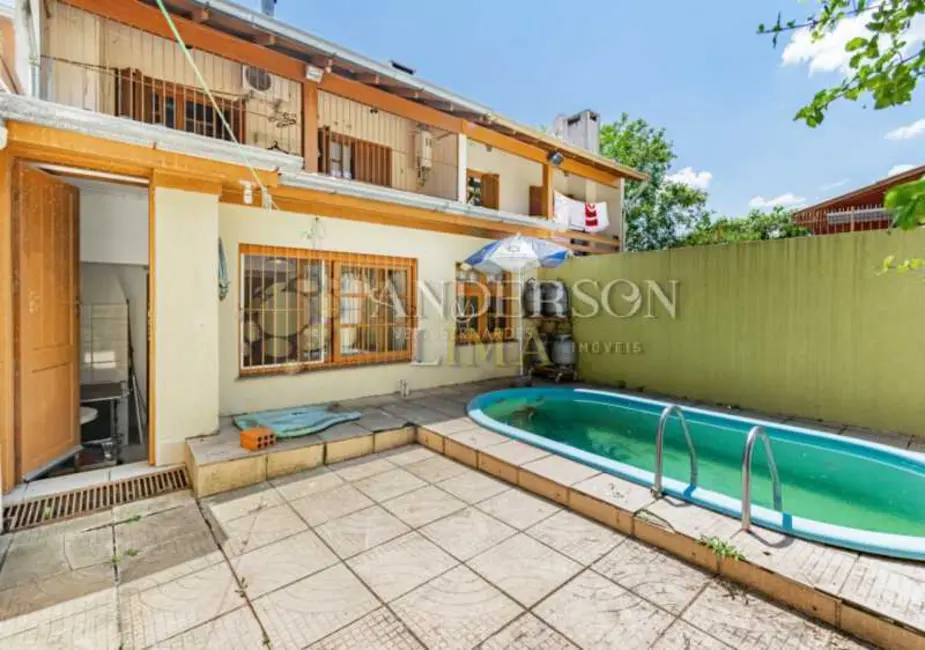 Casa com 3 quartos à venda, 184m2 em Porto Alegre - RS - imagem 5 Foto 5 de Casa com 3 quartos à venda, 184m2 em Porto Alegre - RS