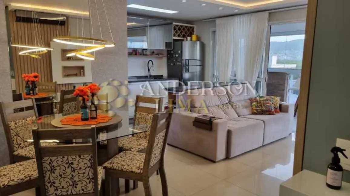 Foto 2 de Apartamento com 3 quartos à venda, 97m2 em Florianopolis - SC