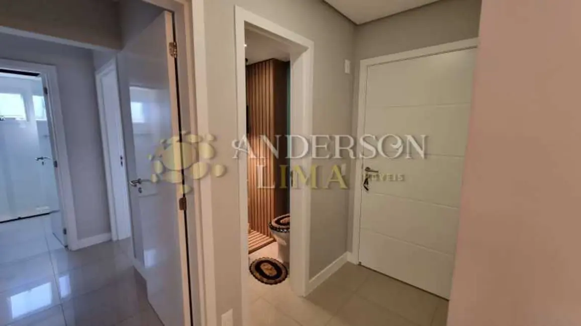Foto 8 de Apartamento com 3 quartos à venda, 97m2 em Florianopolis - SC