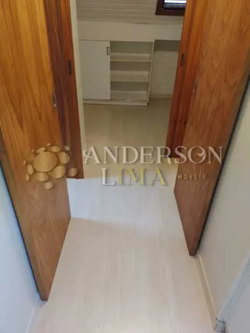 Casa de Condomínio com 3 quartos à venda, 200m2 em Canela - RS - imagem 8 Foto 8 de Casa de Condomínio com 3 quartos à venda, 200m2 em Canela - RS