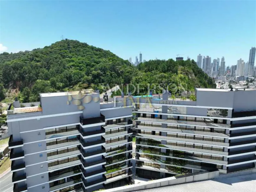 Foto 3 de Apartamento com 2 quartos à venda, 93m2 em Balneario Camboriu - SC