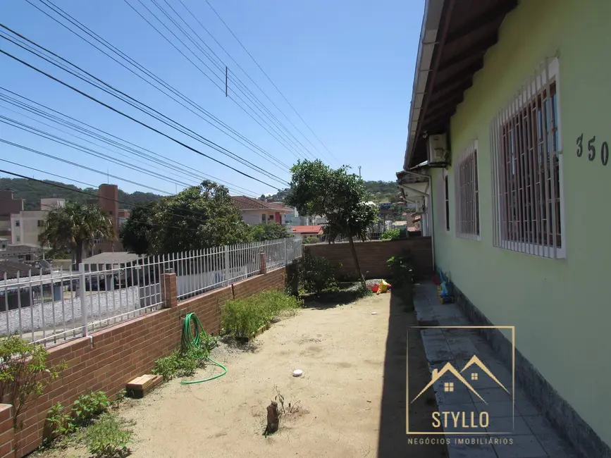 Foto 4 de Casa com 3 quartos à venda, 175m2 em Forquilhinha, Sao Jose - SC