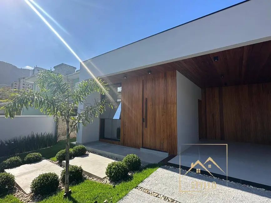 Foto 2 de Casa com 3 quartos à venda, 173m2 em Pedra Branca, Palhoca - SC